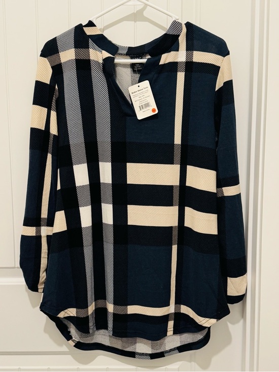 lildy Tops - NWT Navy and Cream Plaid Button Sleeve Tunic Top